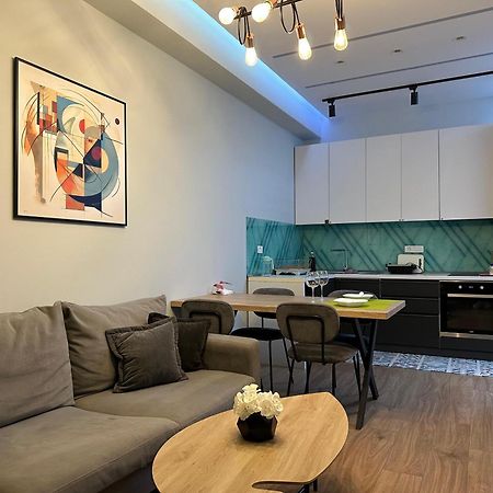 Picasso Apartment Тирана Екстер'єр фото