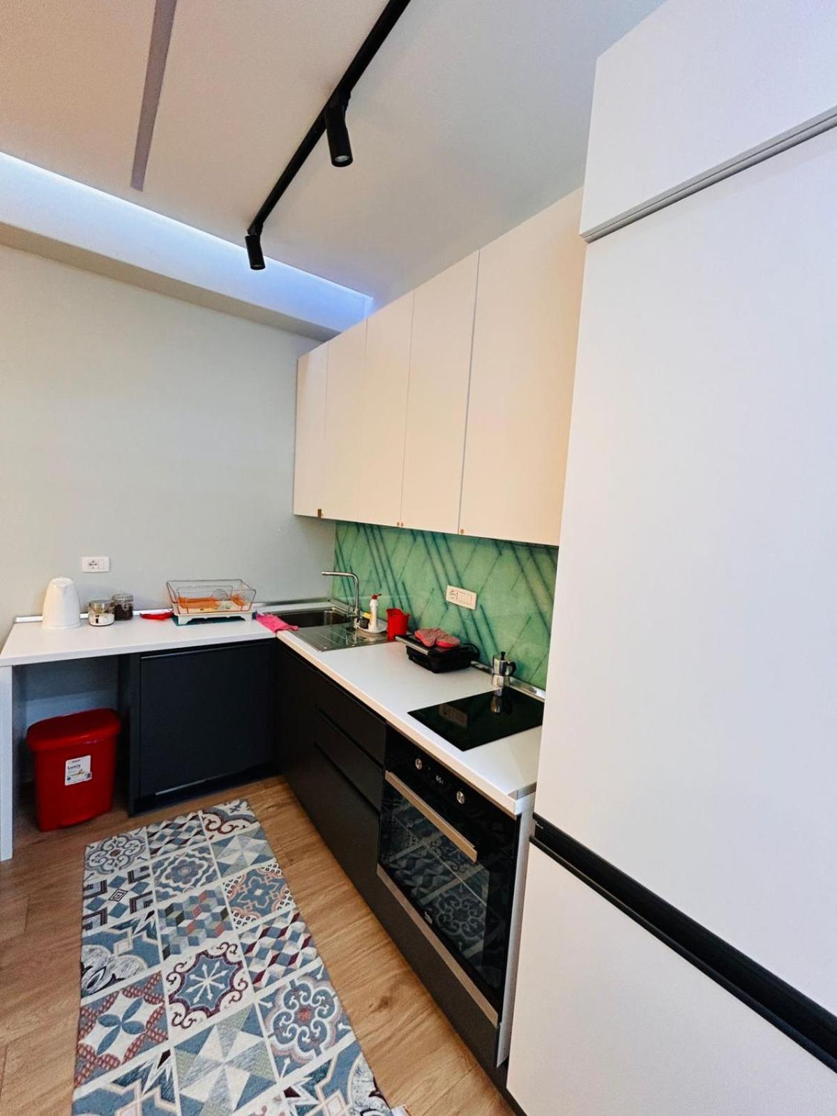 Picasso Apartment Тирана Екстер'єр фото