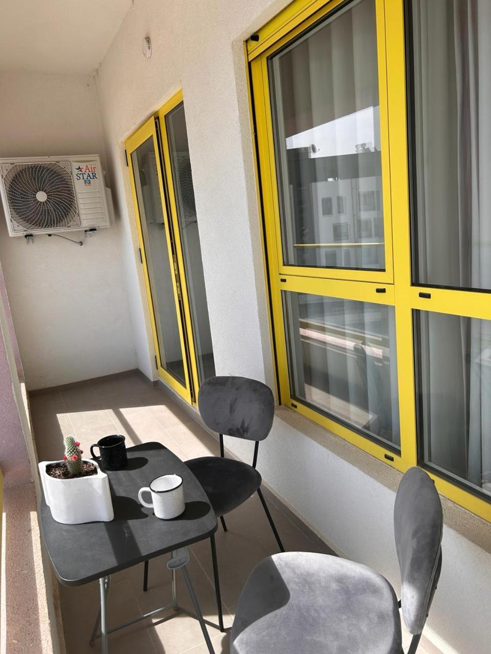 Picasso Apartment Тирана Екстер'єр фото
