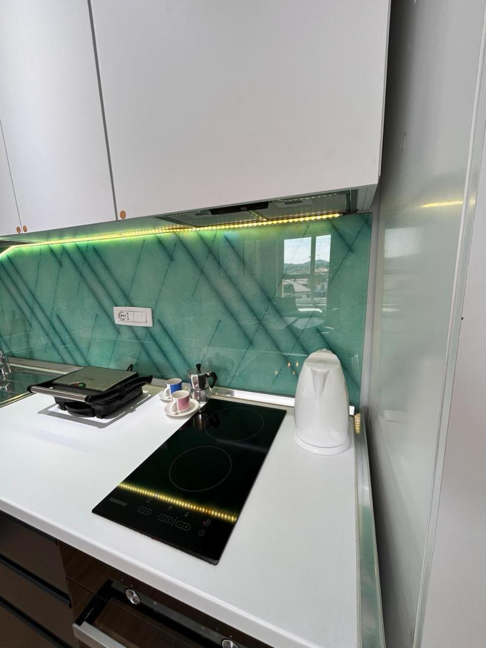 Picasso Apartment Тирана Екстер'єр фото