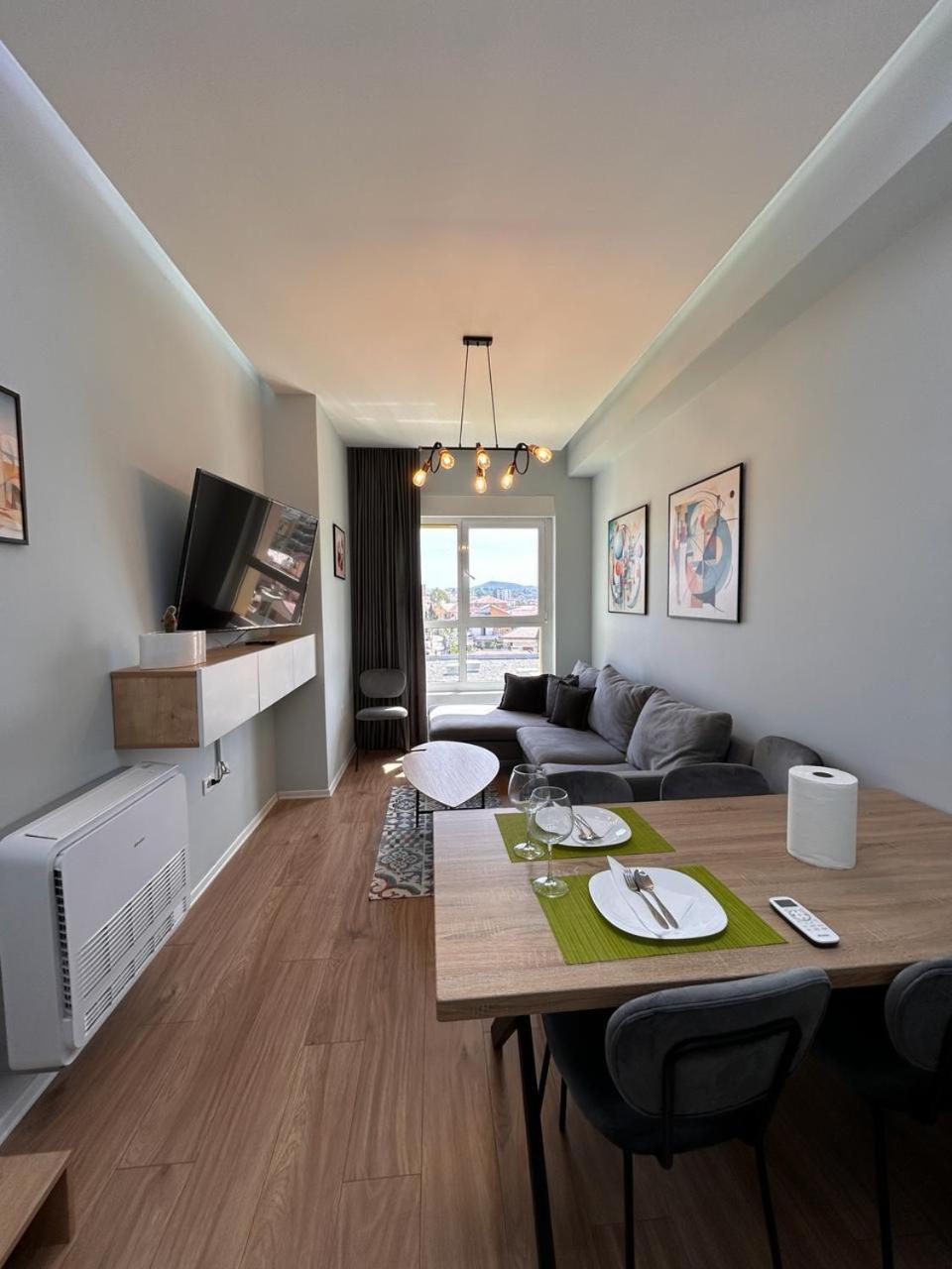 Picasso Apartment Тирана Екстер'єр фото