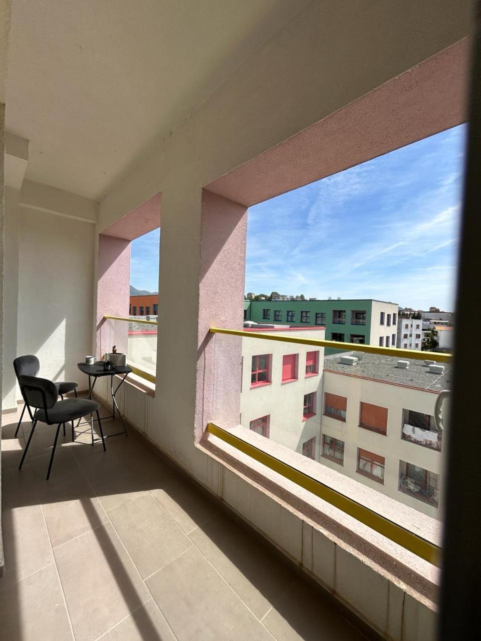 Picasso Apartment Тирана Екстер'єр фото