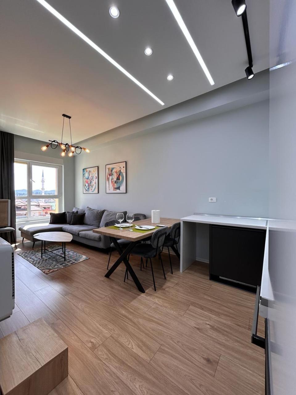 Picasso Apartment Тирана Екстер'єр фото