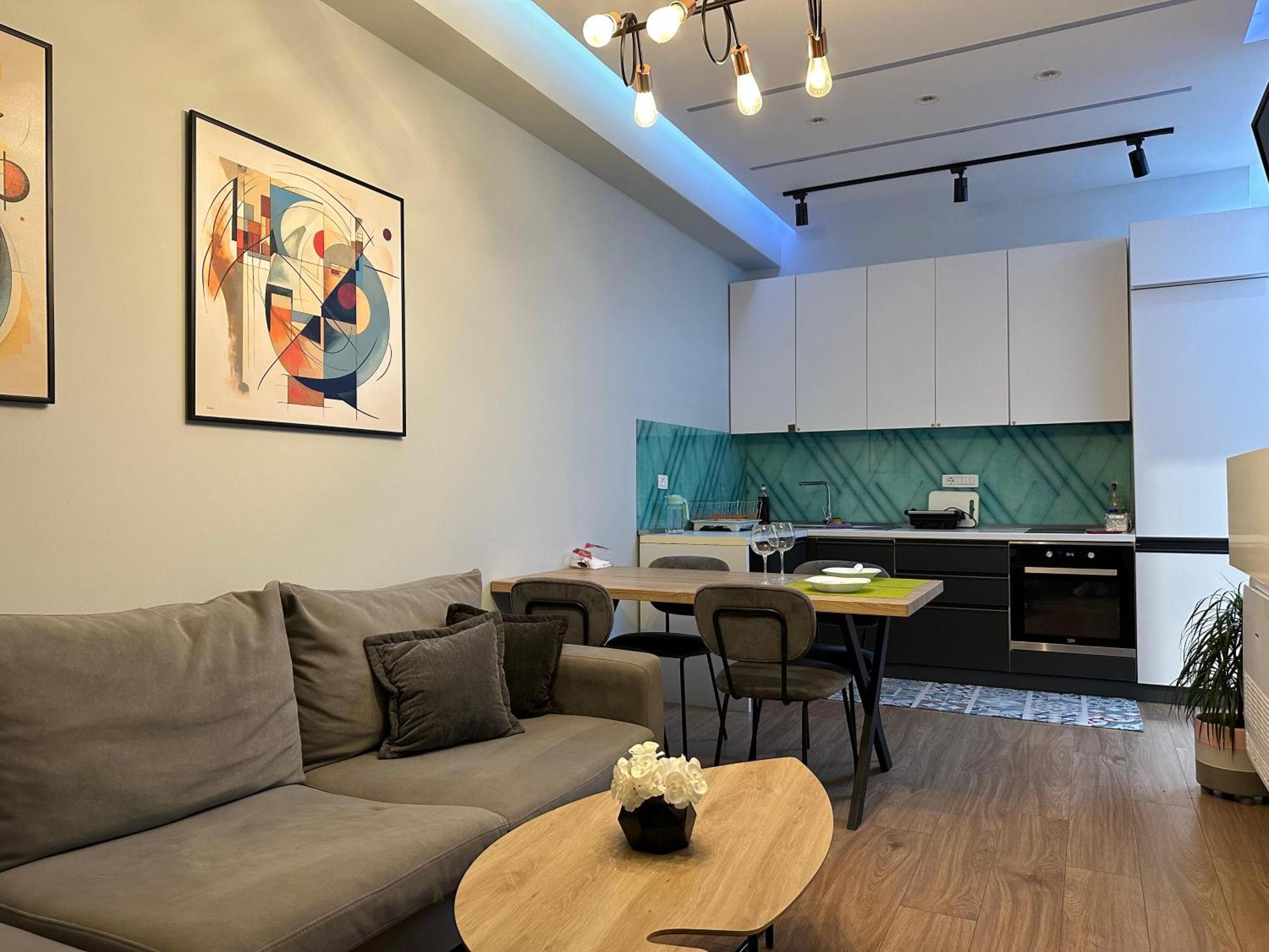 Picasso Apartment Тирана Екстер'єр фото